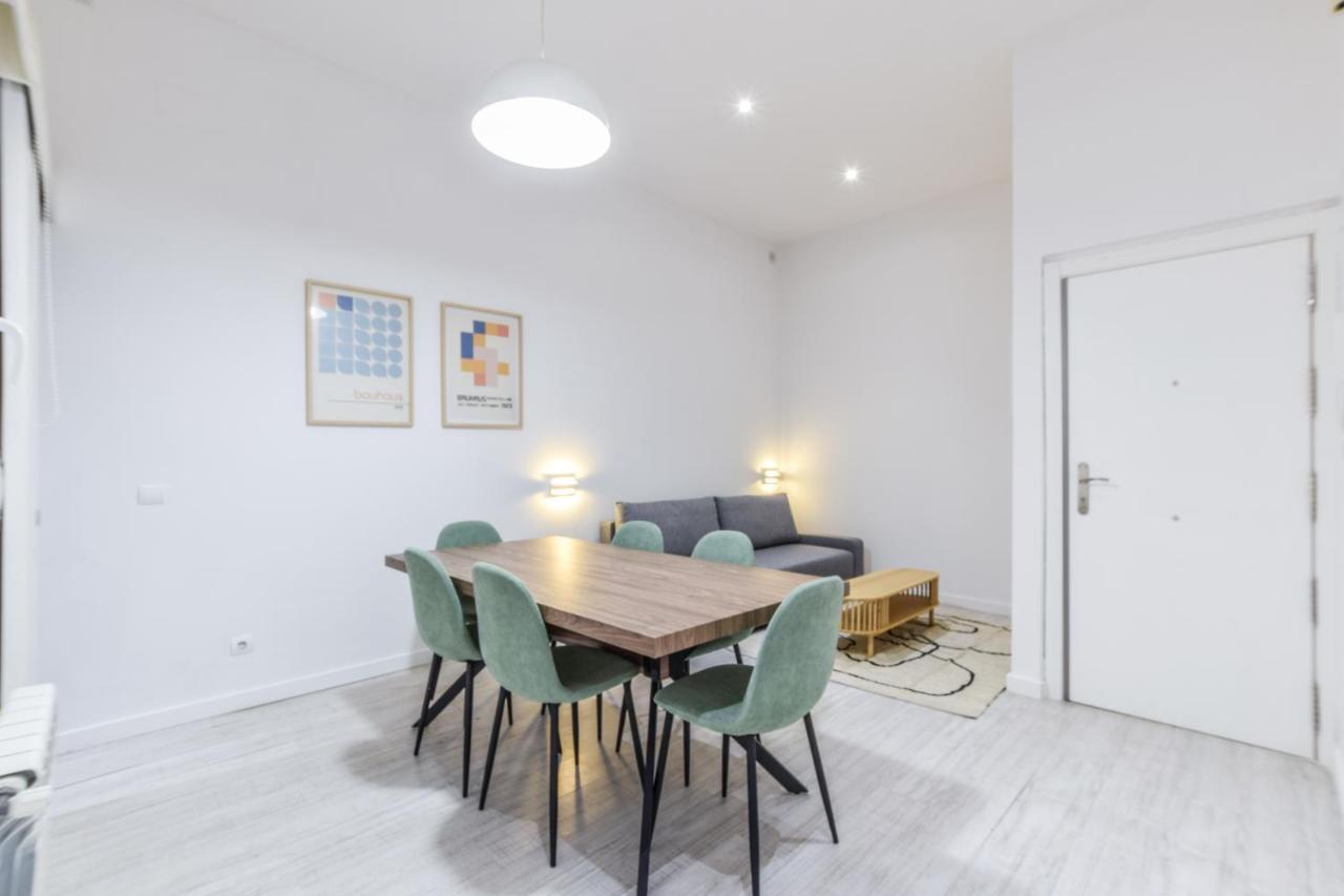 마드리드 Amplio Apartamento En Malasana Para 6 Personas 아파트 외부 사진